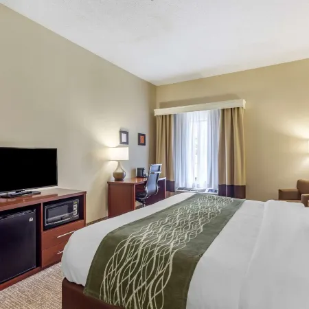 Comfort Inn & Suites