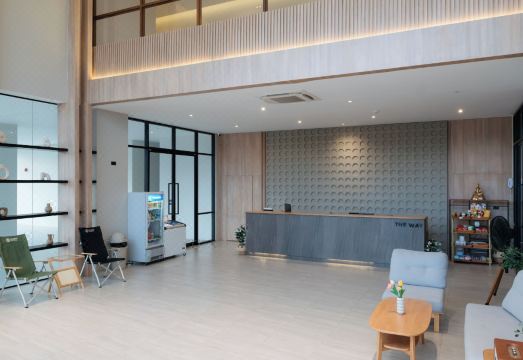 4. 더 웨이 호텔 ..