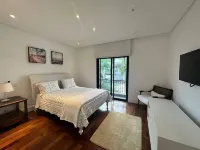 Mans o 6 Suites Riviera