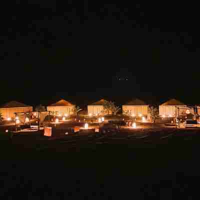 Tangerine Sky Camp Hotel Exterior