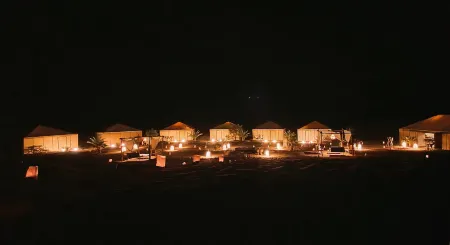 Tangerine Sky Camp Отели в г. Тисрдмин