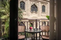 سنترو فيرو سويتس باي أوميلوس هوتلز