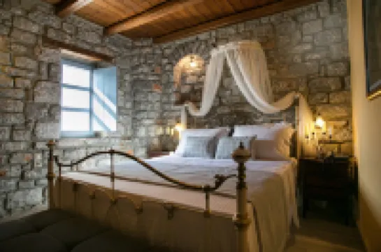 In Plo Luxury Suites