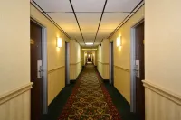 ハワード ジョンソン バイ ウィンダム ソーガティズ