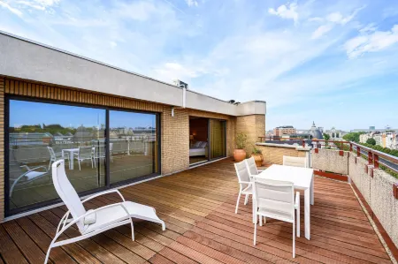 B-Aparthotel Montgomery Отели в г. Одергем