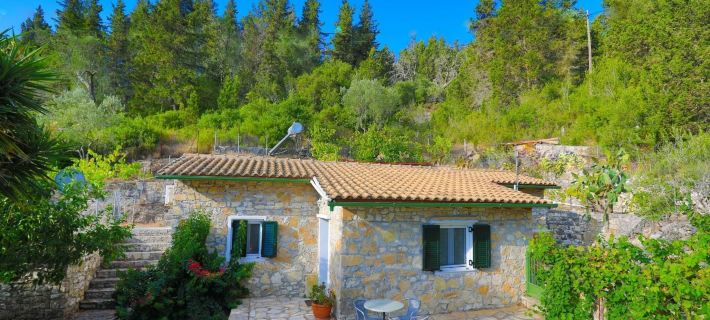 Villa Sevi Hotels in Paxoi