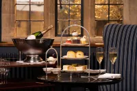 The Lygon Arms - an Iconic Luxury Hotel - breakfast