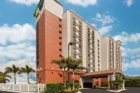 Holiday Inn Express & Suites Nearest Universal Orlando Отели в г. Орландо
