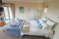 On the Cliff Guest House Hoteles en Hermanus