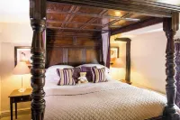 The Castle Inn Hotels in Castle Combe