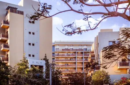 Almogim Suites Eilat Отели в г. Эйлат