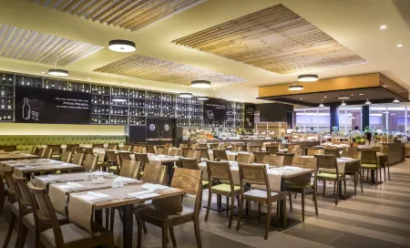 Aminess Vival Maestral Hotel Отели в г. Баредине