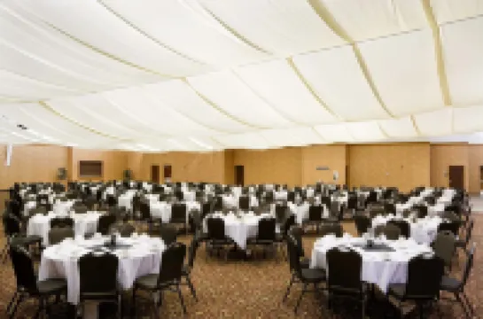 "奧克博吉湖度假村和會議中心"