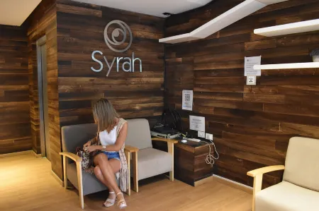 Syrah Suites Отели рядом со станцией L.M. Drago Railway Station