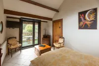 Le Petit Coq Aux Champs - Teritoria Hotels in Les Preaux