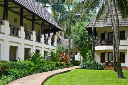 Sea Cliff Resort & Spa Zanzibar