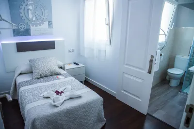 호스탈 고예스코 플라자  호텔