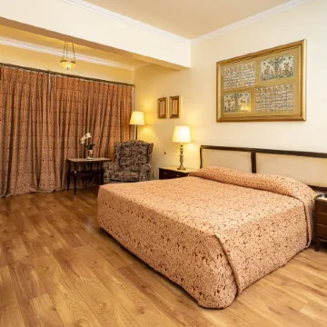 Dayrell Hotel e Centro de Convenções Отели рядом с достопримечательностью «Площадь Свободы»