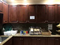 Budget Inn of Hayward Hotels in Hayward
