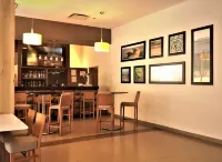 Hampton Inn by Hilton Hermosillo - bar