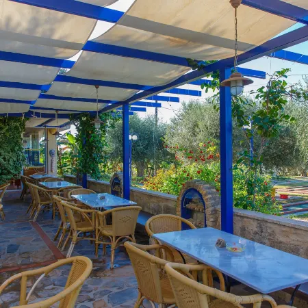 Filoxenia Hotel Apartments