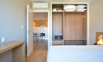 Spot Family Apartments