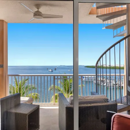Beachside Resort & Residences