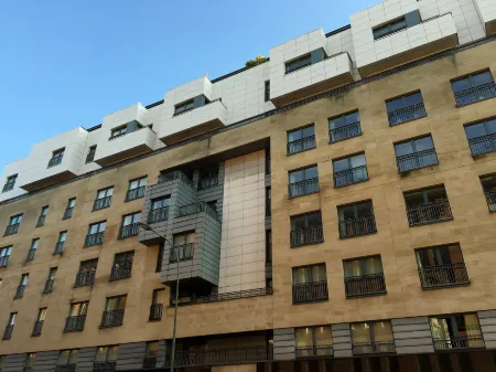 Tolbooth Apartments by Principal Apartments Отели рядом с достопримечательностью «Trades Hall of Glasgow»