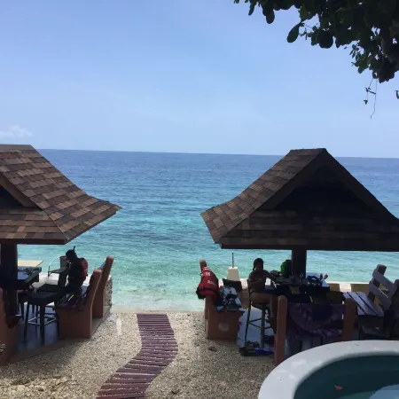 Oslob Seafari Resort