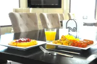High Point Inn & Suites Peace River - breakfast
