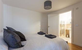 Stunning Contemporary Apartment