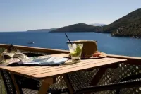 Poros Beach - con vistas al mar