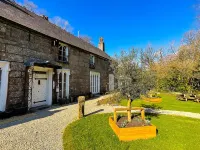セント ベネッツ アビー B&B ボドミンのホテル