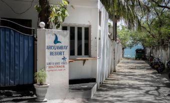 Arugambay Resort