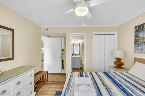 Lagoon Views and Spacious Living - Stylish Coastal Sanctuary