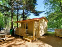 Oakhill Pines Campground Hotels in Lunenburg