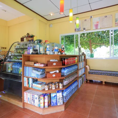 Baan Suan Homestay Koh Kood Отели рядом с достопримечательностью «Huang Nam Keaw Waterfall»