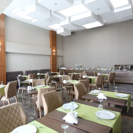 Elips Royal Hotel & Spa