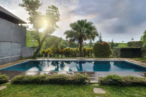 Morning Glory Mountain View Villa 4 Bedrooms with a Private Swimming Pool Các khách sạn ở Cimenyan
