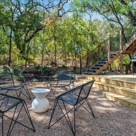 Urban Cowboy Villas - Heart of 704