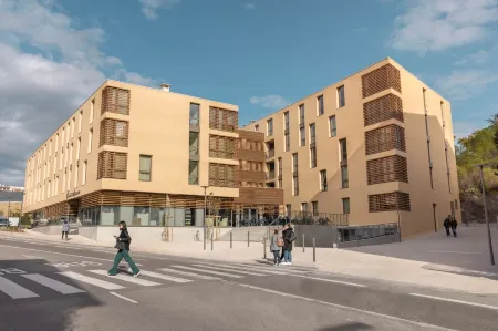 The Originals Résidence Aix Schuman Отели рядом с достопримечательностью «Фонтан Ротонда»