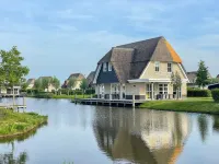 Villa in Friesland with Sauna and Whirlpool