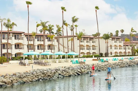 Kona Kai Resort & Spa, a Noble House Resort Отели рядом с достопримечательностью «Пойнт Лома»