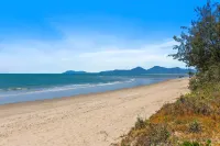 Melaleuca Hideaway - Beach Pool Free Parking Hotels in Carrara