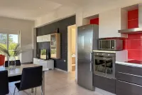 Villa Adam فنادق في Theriso