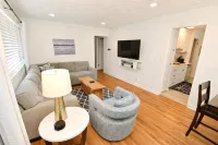 Remodeled Home 1 Mile From Notre Dame 1150