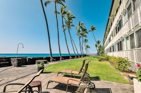 Big Island Kona Magic Sands by Coldwell Banker Island Vacations Отели рядом с достопримечательностью «Уайт Сандс Виллидж»
