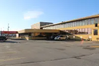 Econo Lodge - Parkplatz