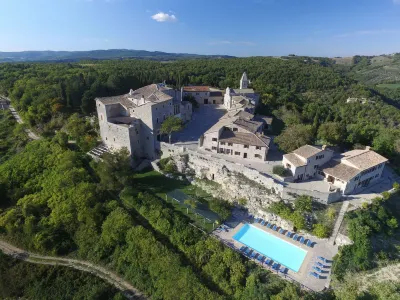 Castello di Titignano Hotel in zona Resti del Tempio Etrusco del Belvedere