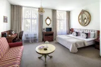 Old Time Hotel - โฮมสเตย์